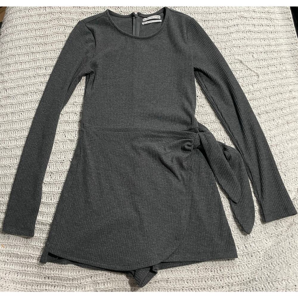 Urban Outfitters Sweater Romper Skort Ribbed Knit Womens Small Gray Long Sleeve